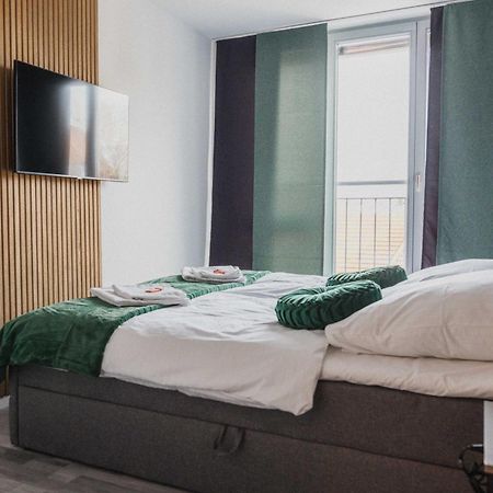 Luxury 4 Bedroom Apartment/Therme Erding/Parking Екстериор снимка