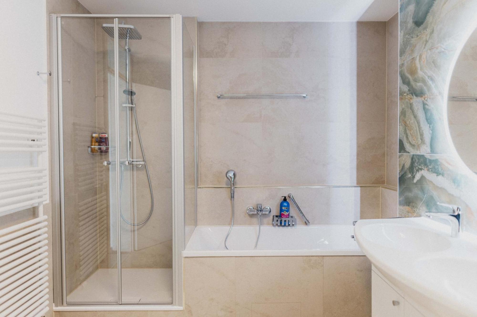 Luxury 4 Bedroom Apartment/Therme Erding/Parking Екстериор снимка